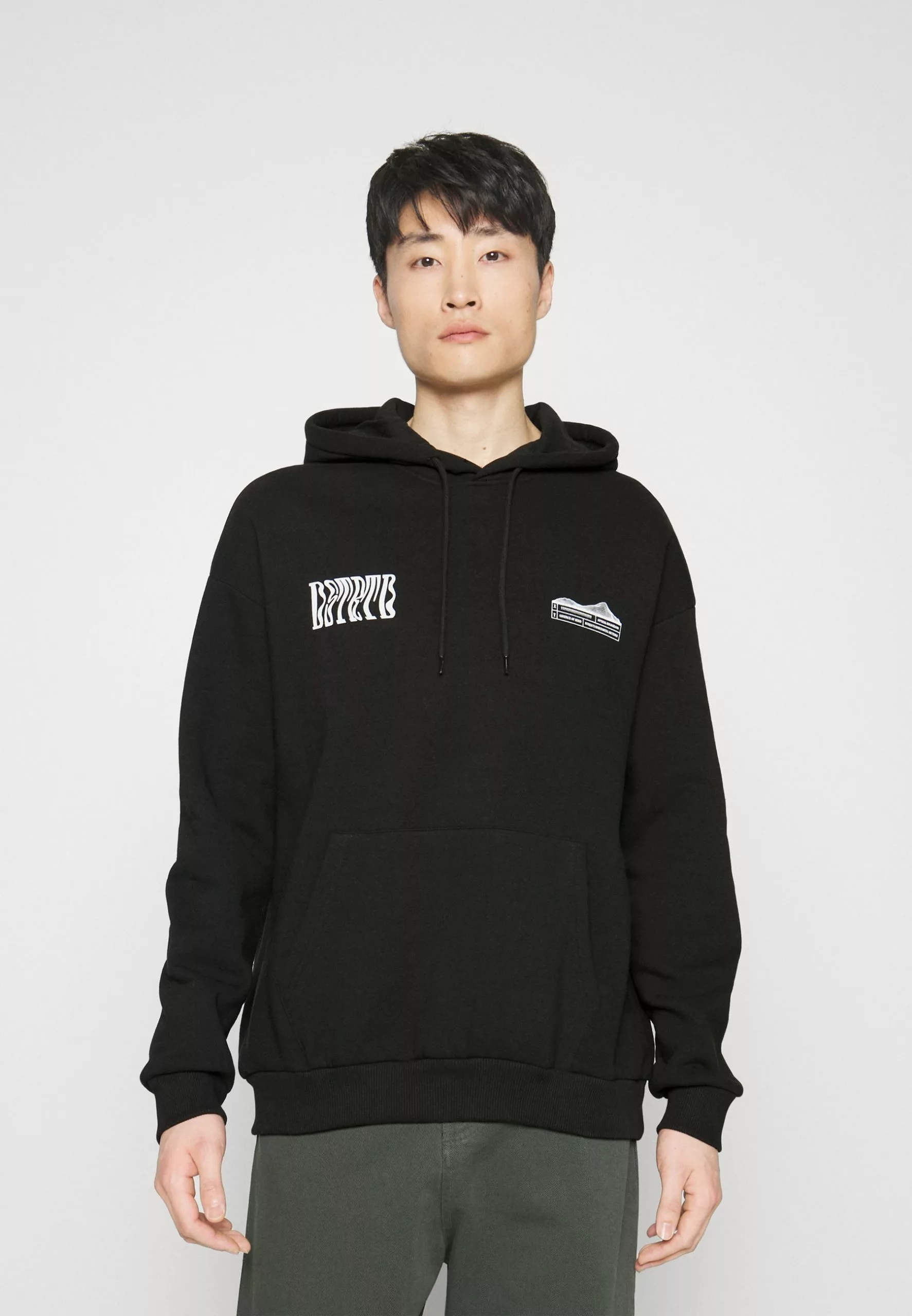 Pier One Wood Hoodie - Hoodie - Black