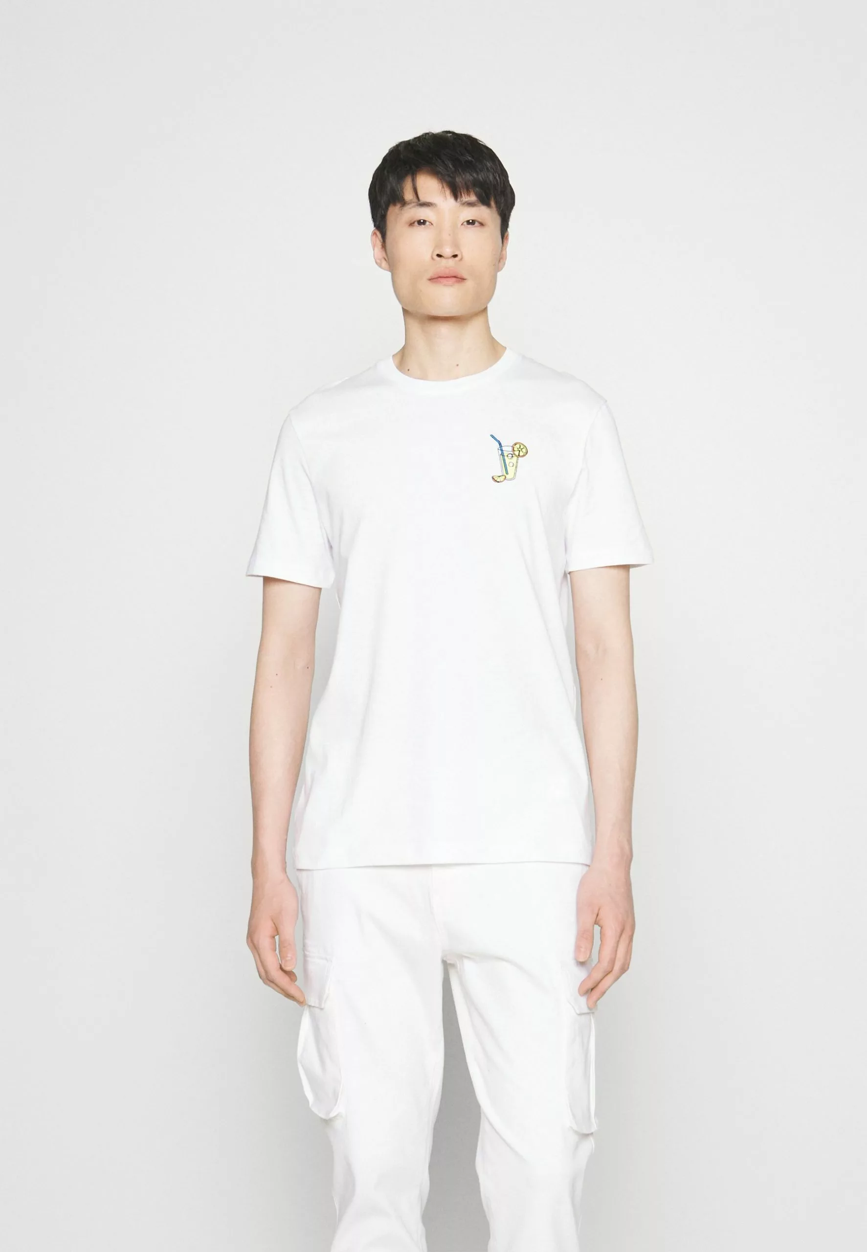 Pier One Cocktail Tee- T-Shirts Med Print - White