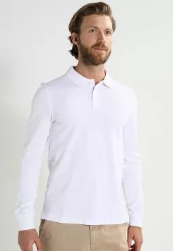 Pier One Poloskjorter - White