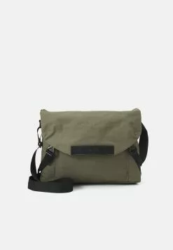 Pier One Skulderveske - Olive